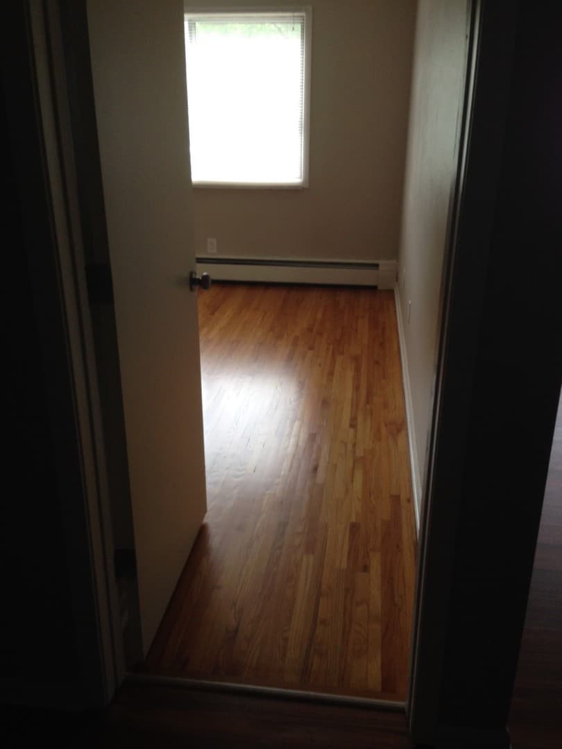 Minneapolis Apartment: 815 13th Ave SE