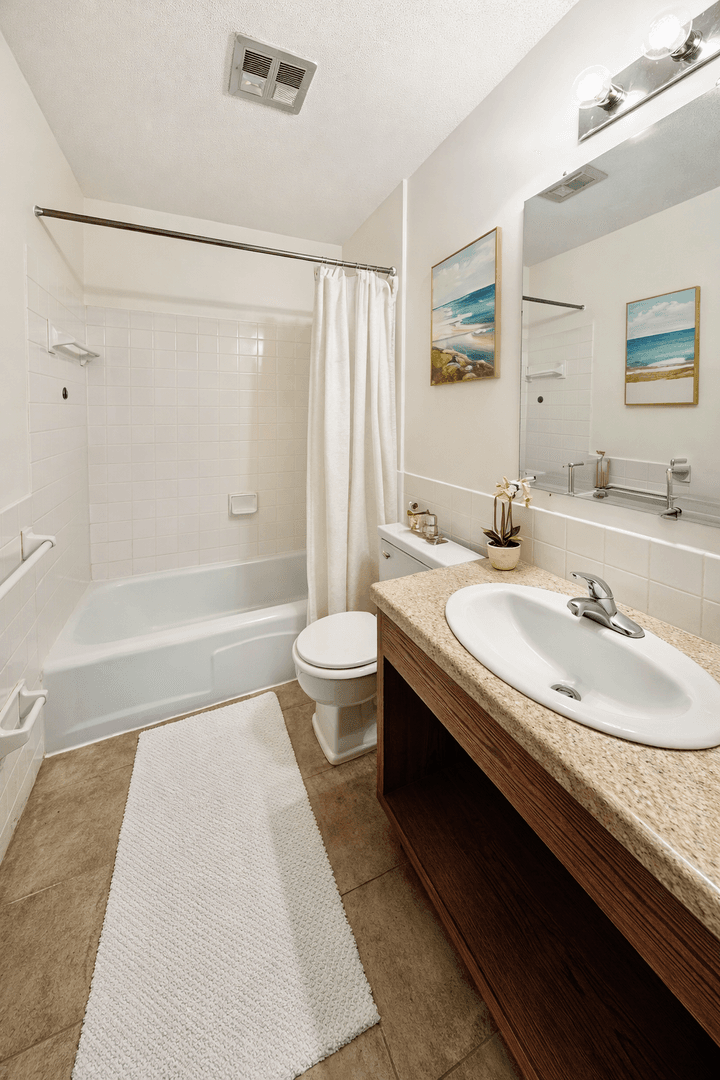 Minneapolis Apartment: 1117 7th St SE