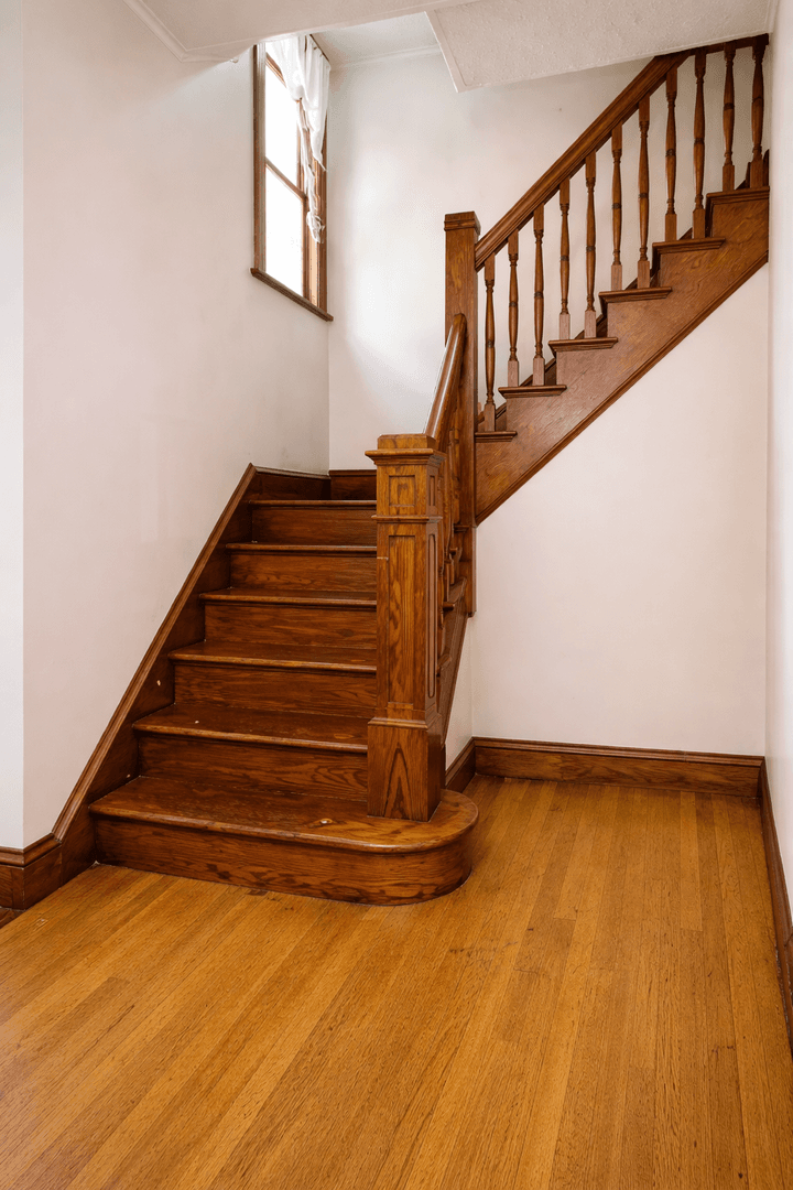 St. Paul House: 1689 Marshall Ave
