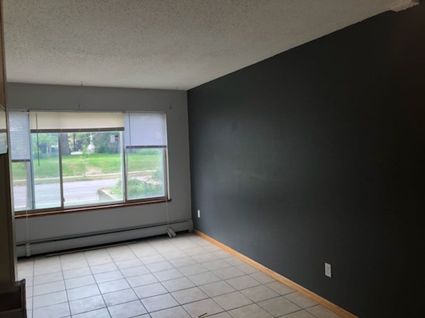 Minneapolis Apartment: 414 7th Ave SE