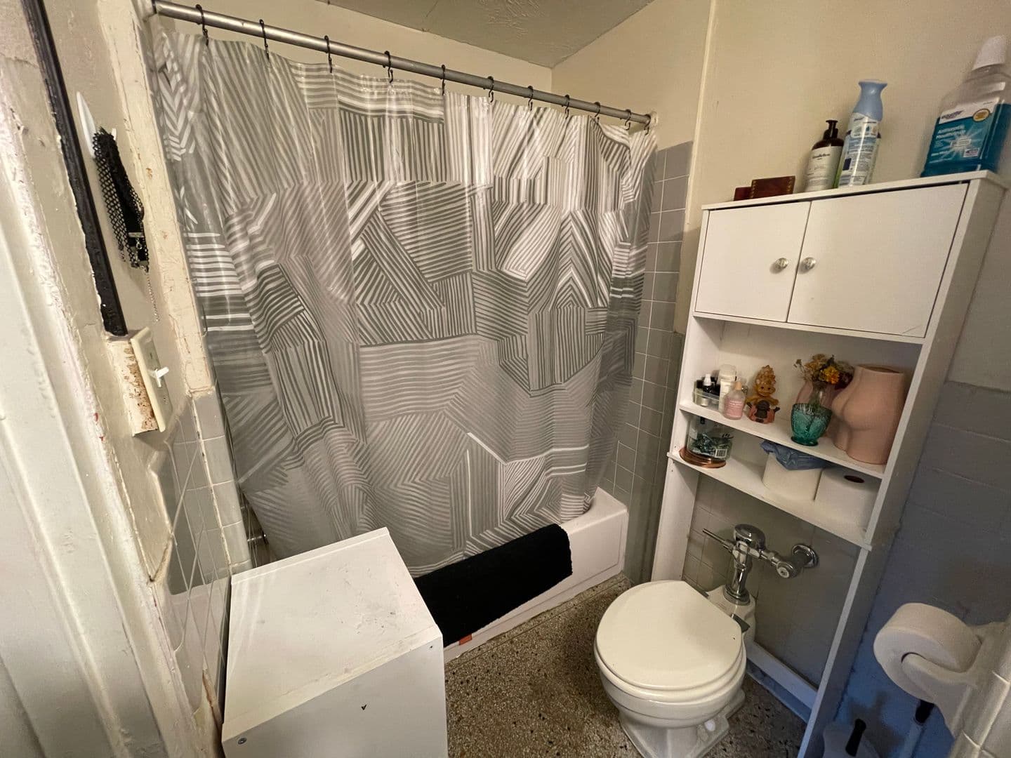 Minneapolis Apartment: 414 7th Ave SE