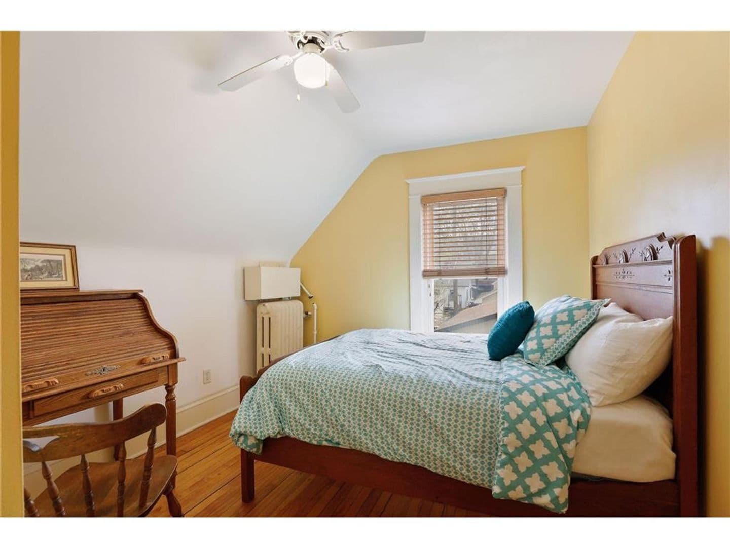 St. Paul House: 406 Fry St