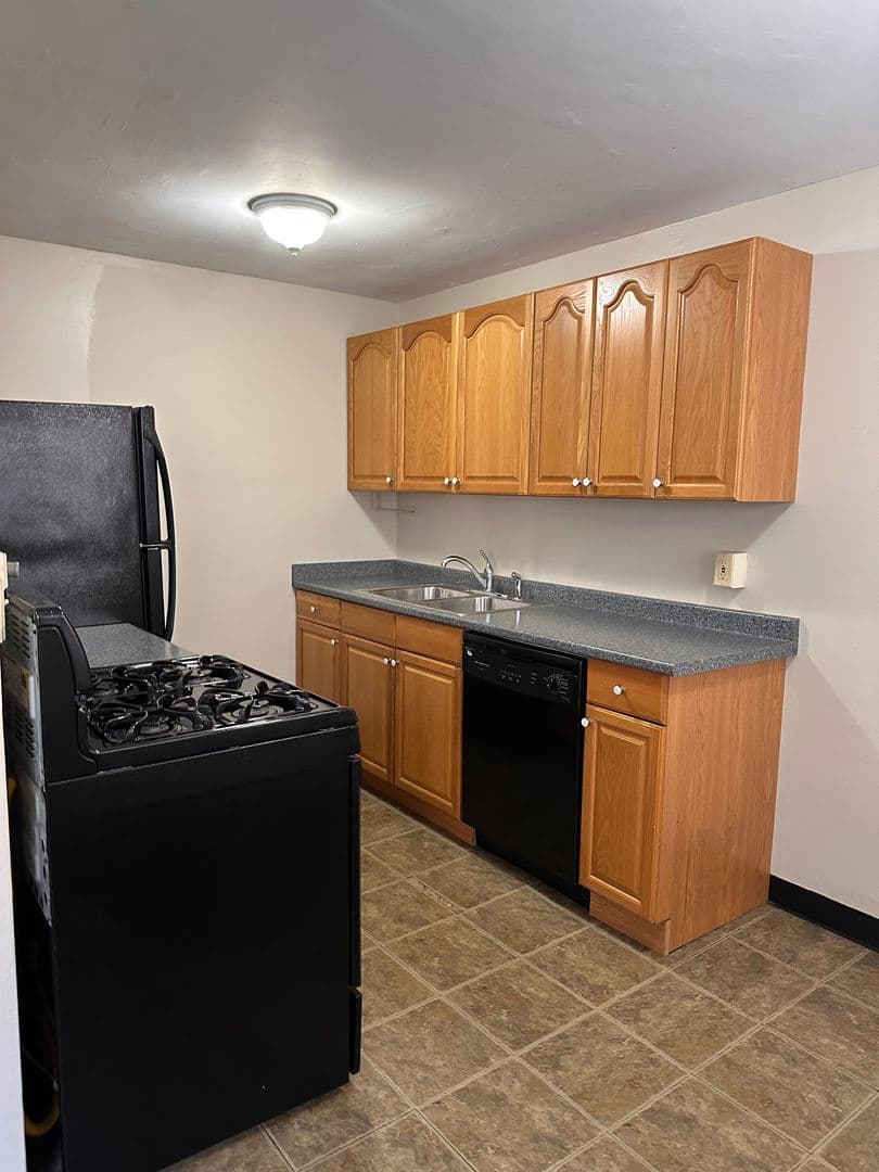 Minneapolis Apartment: 318 8th Ave SE