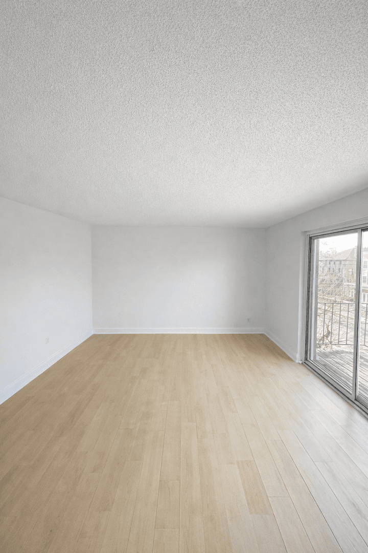 Minneapolis Apartment: 1004 7th St SE