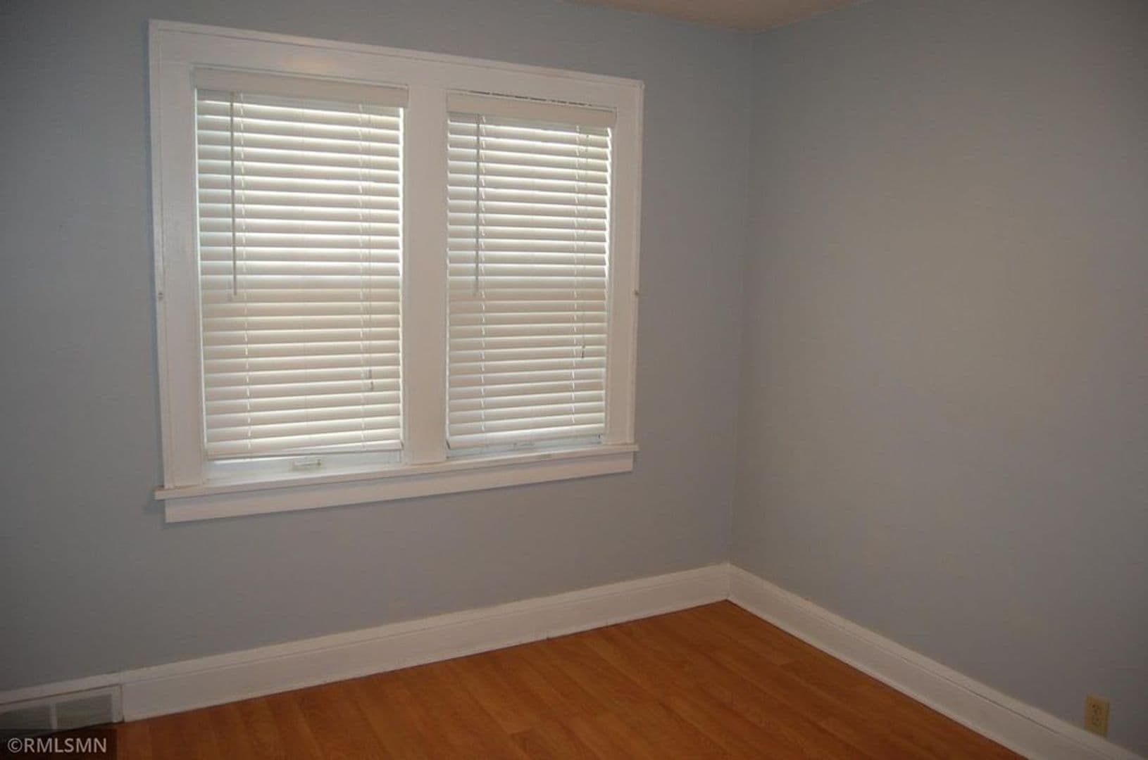 St. Paul House: 375 Snelling Ave S