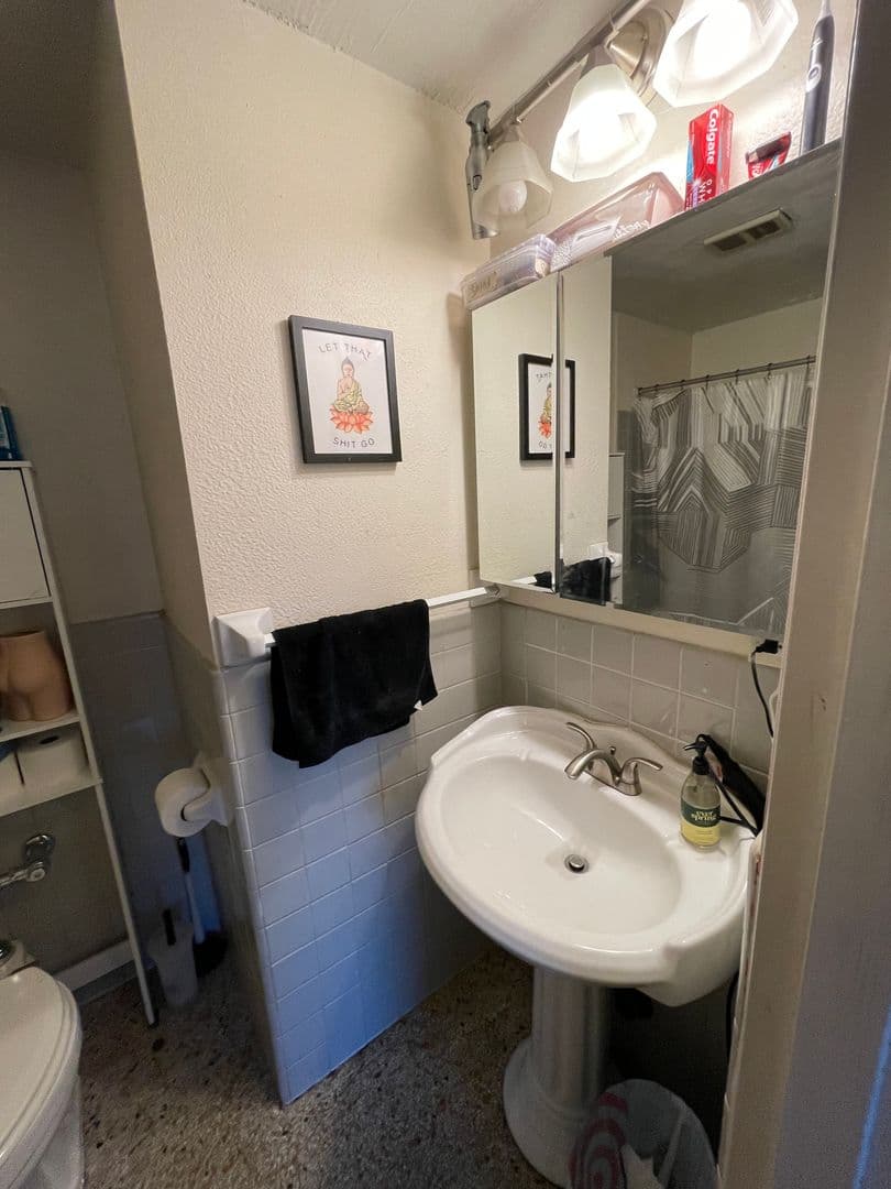Minneapolis Apartment: 414 7th Ave SE