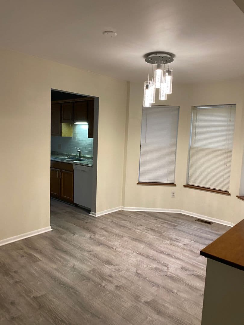 Minneapolis House: 425 8th Ave SE