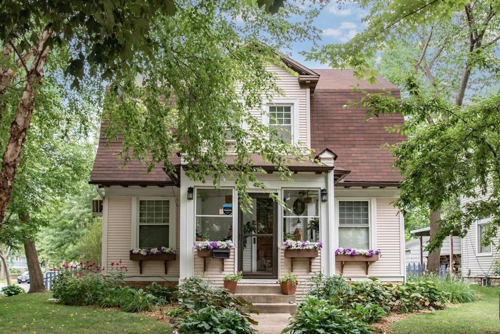 St. Paul House: 425 Wheeler St N