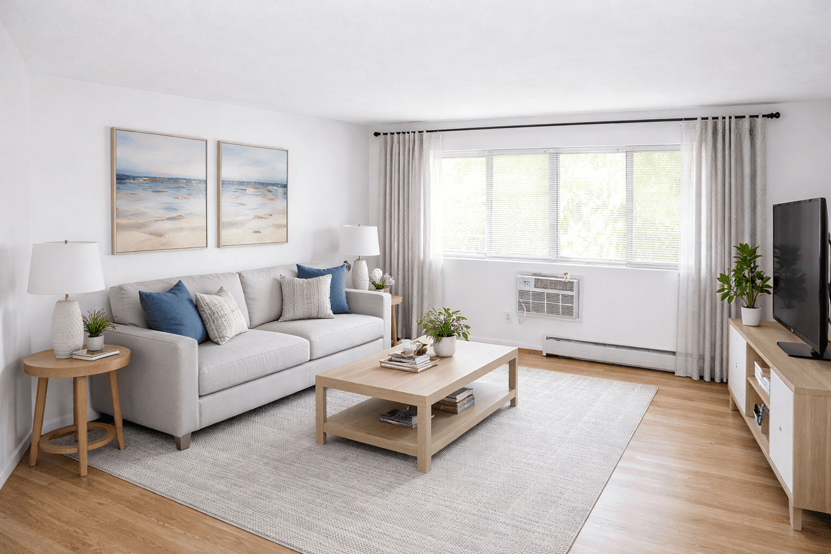 Minneapolis Apartment: 616 10th Ave SE
