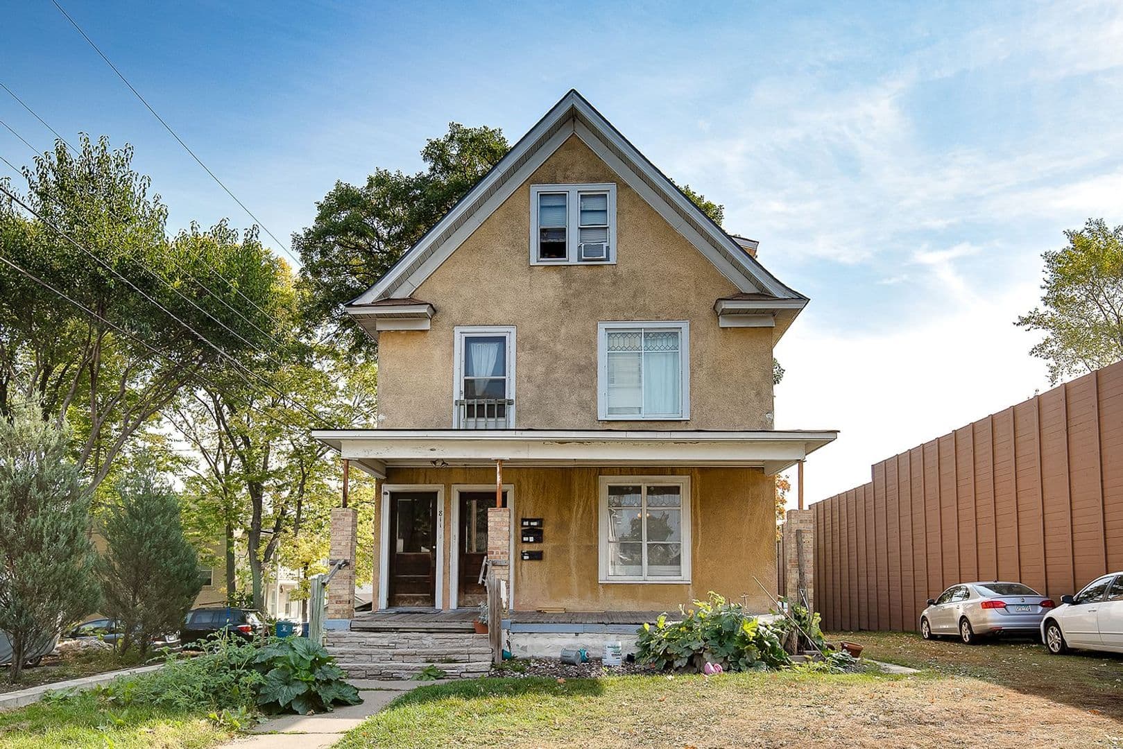 Minneapolis Apartment: 811 28th Ave S