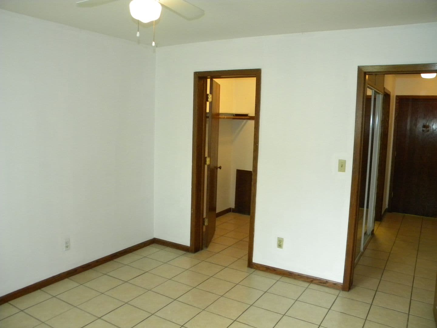 Minneapolis Apartment: 904-912 21st Ave S