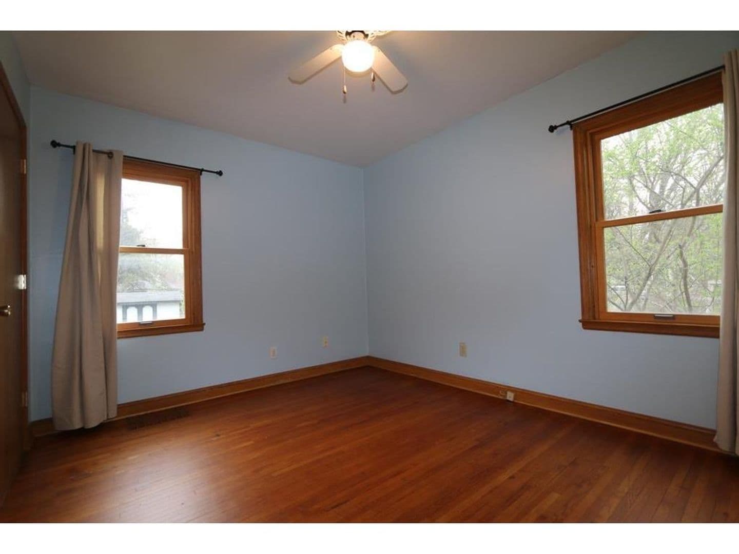 St. Paul House: 818 Aldine St
