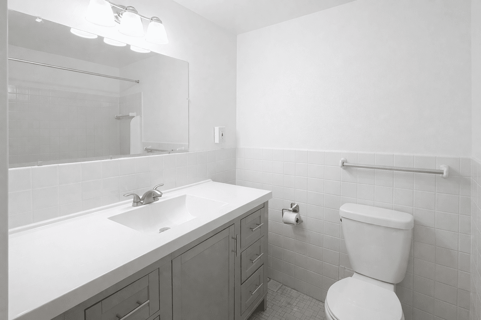 Minneapolis Apartment: 801 University Ave SE