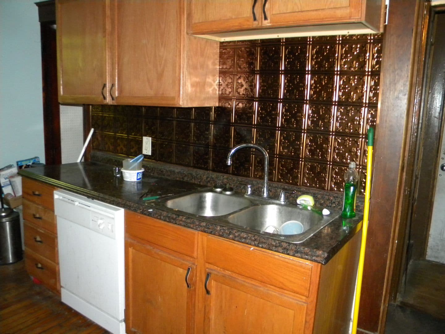 Minneapolis Apartment: 1309 E Hennepin Ave