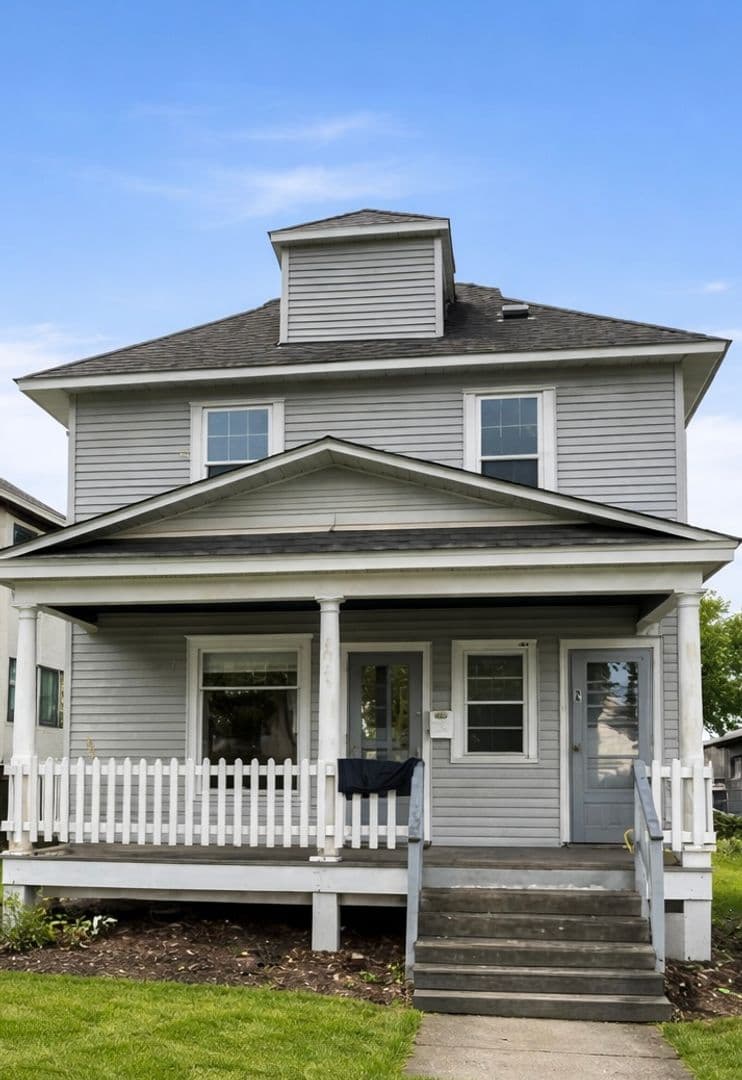 Minneapolis Apartment: 1025-27 12th Ave SE