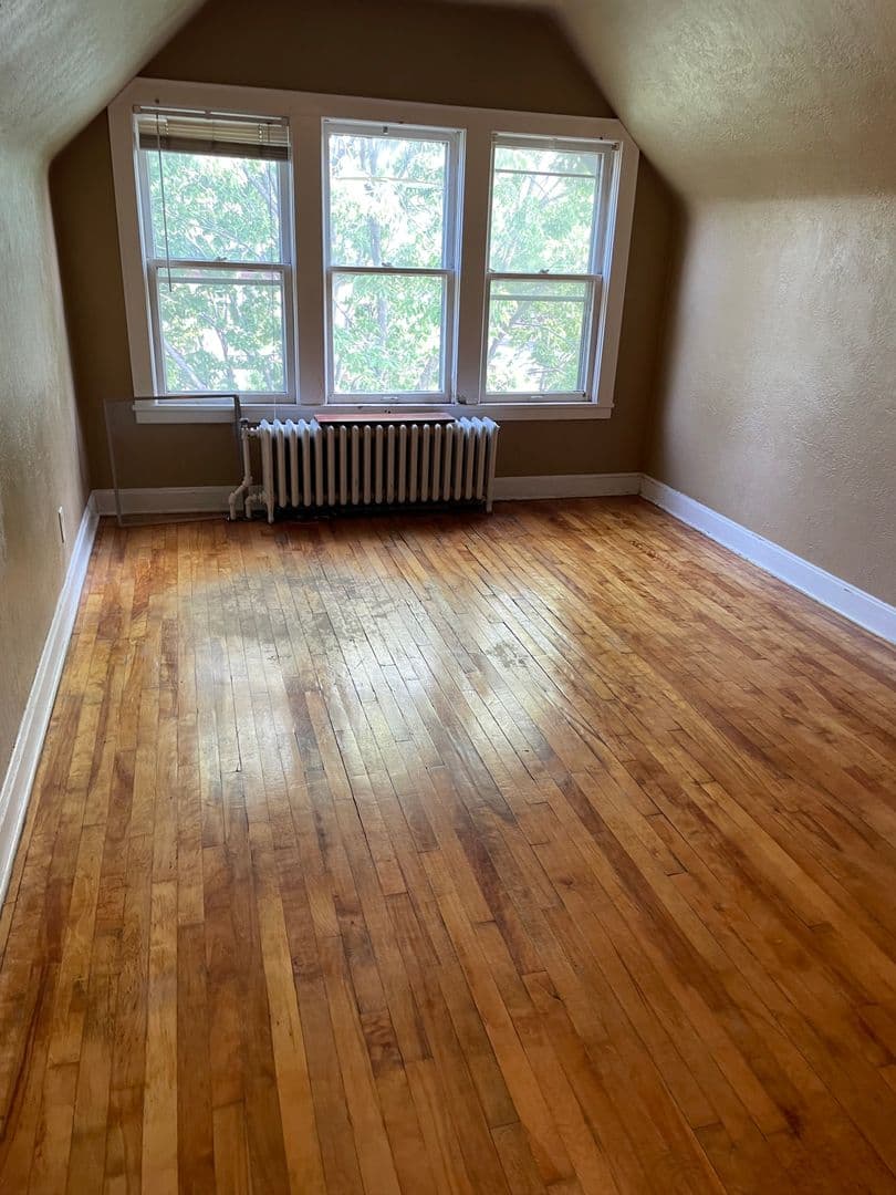 Minneapolis Apartment: 628 4th St SE