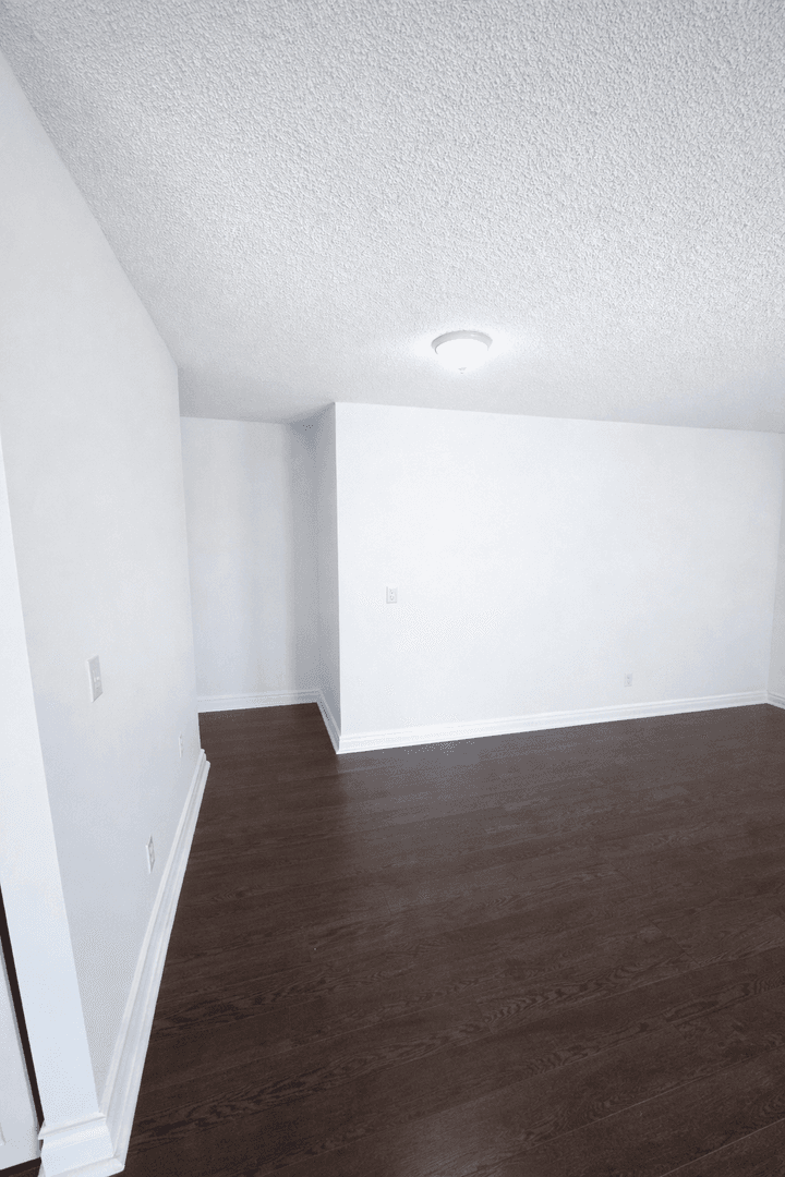 Minneapolis Apartment: 1004 7th St SE