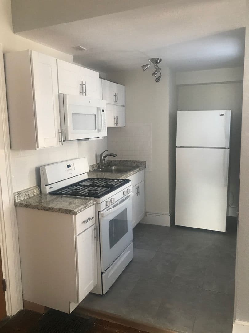 Minneapolis Apartment: 415 4th St SE