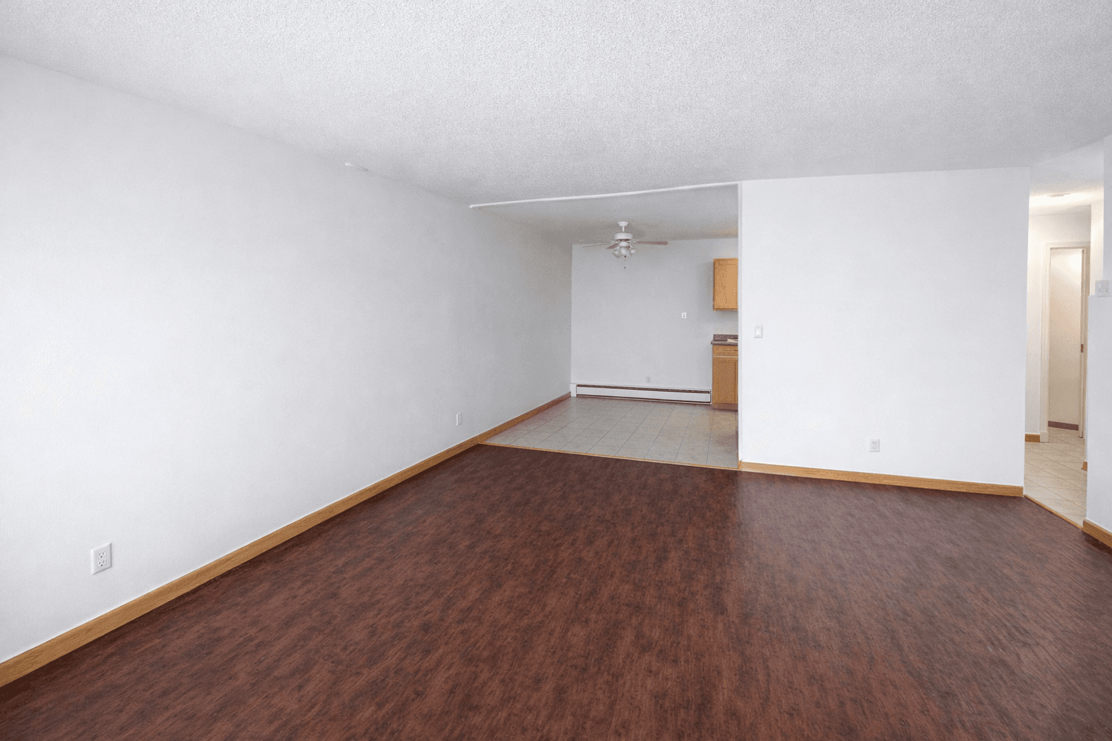 Minneapolis Apartment: 414 7th Ave SE