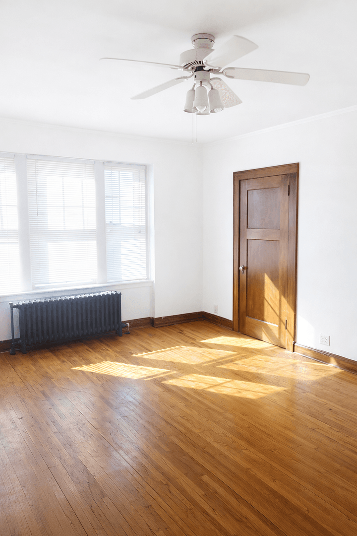 Minneapolis Apartment: 813 University Ave SE