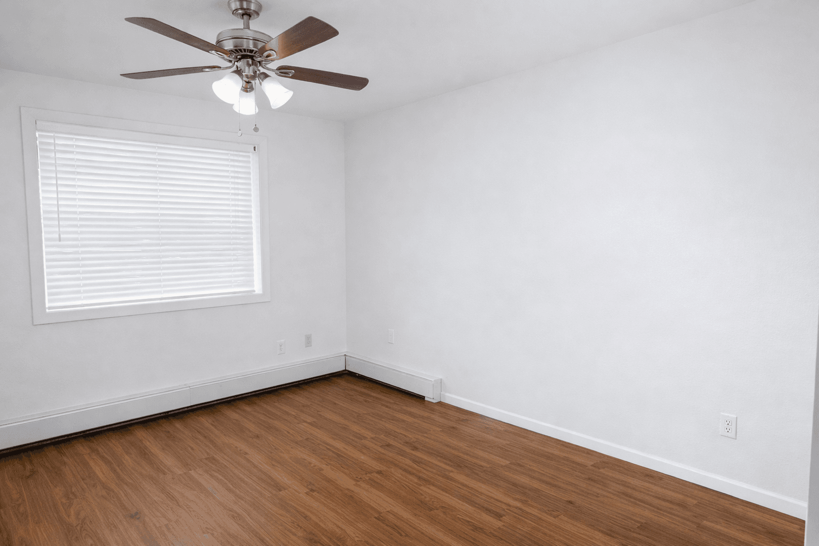 Minneapolis Apartment: 815 13th Ave SE
