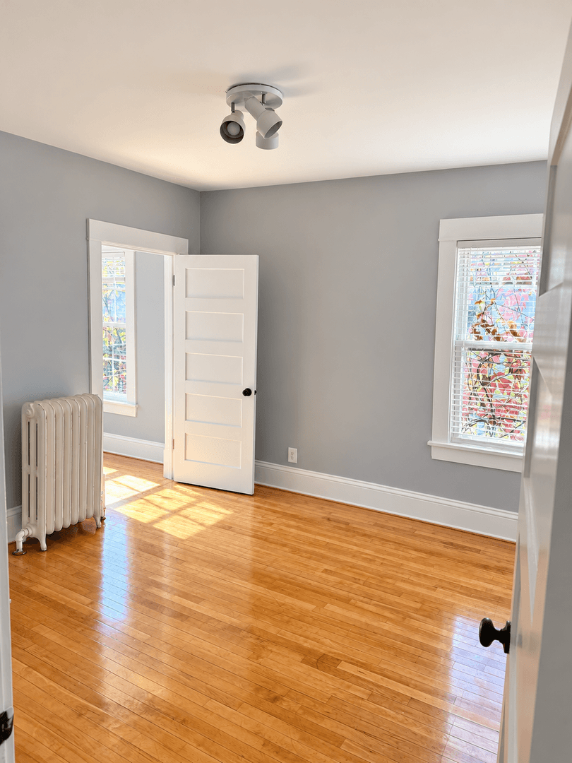 Minnneapolis Apartment: 816-818 University Ave SE
