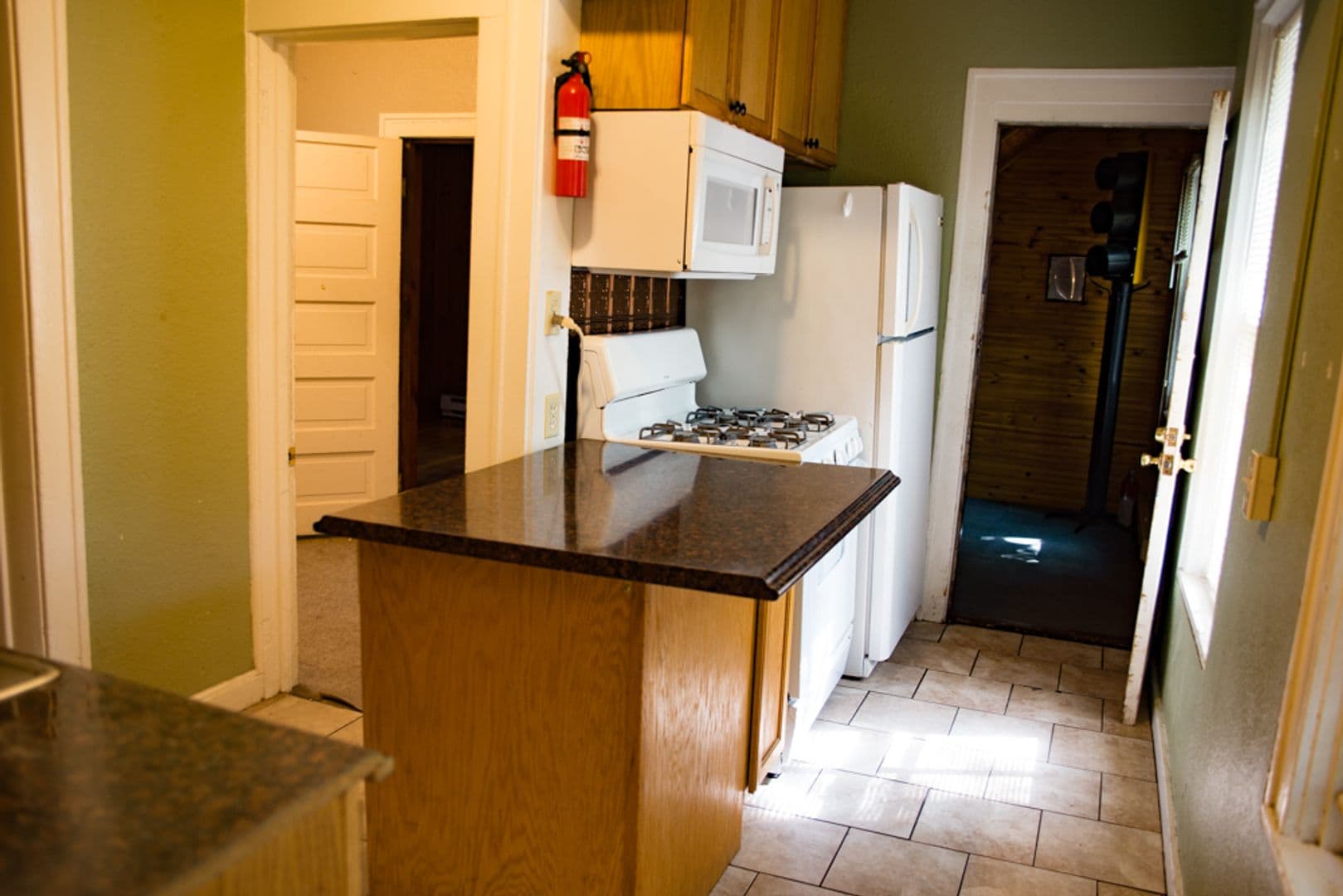 Minneapolis Apartment: 1082 11th Ave SE