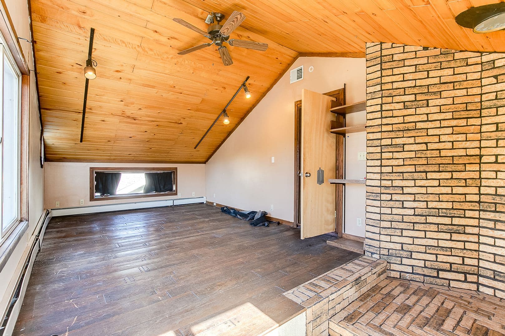 St. Paul House: 1430 W Minnehaha Ave