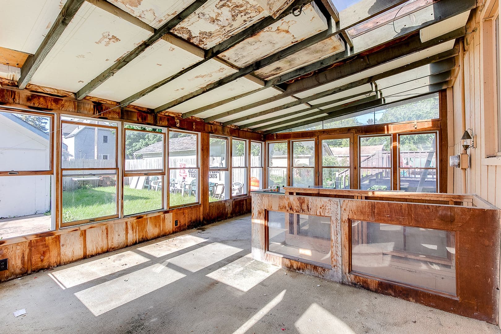St. Paul House: 1430 W Minnehaha Ave