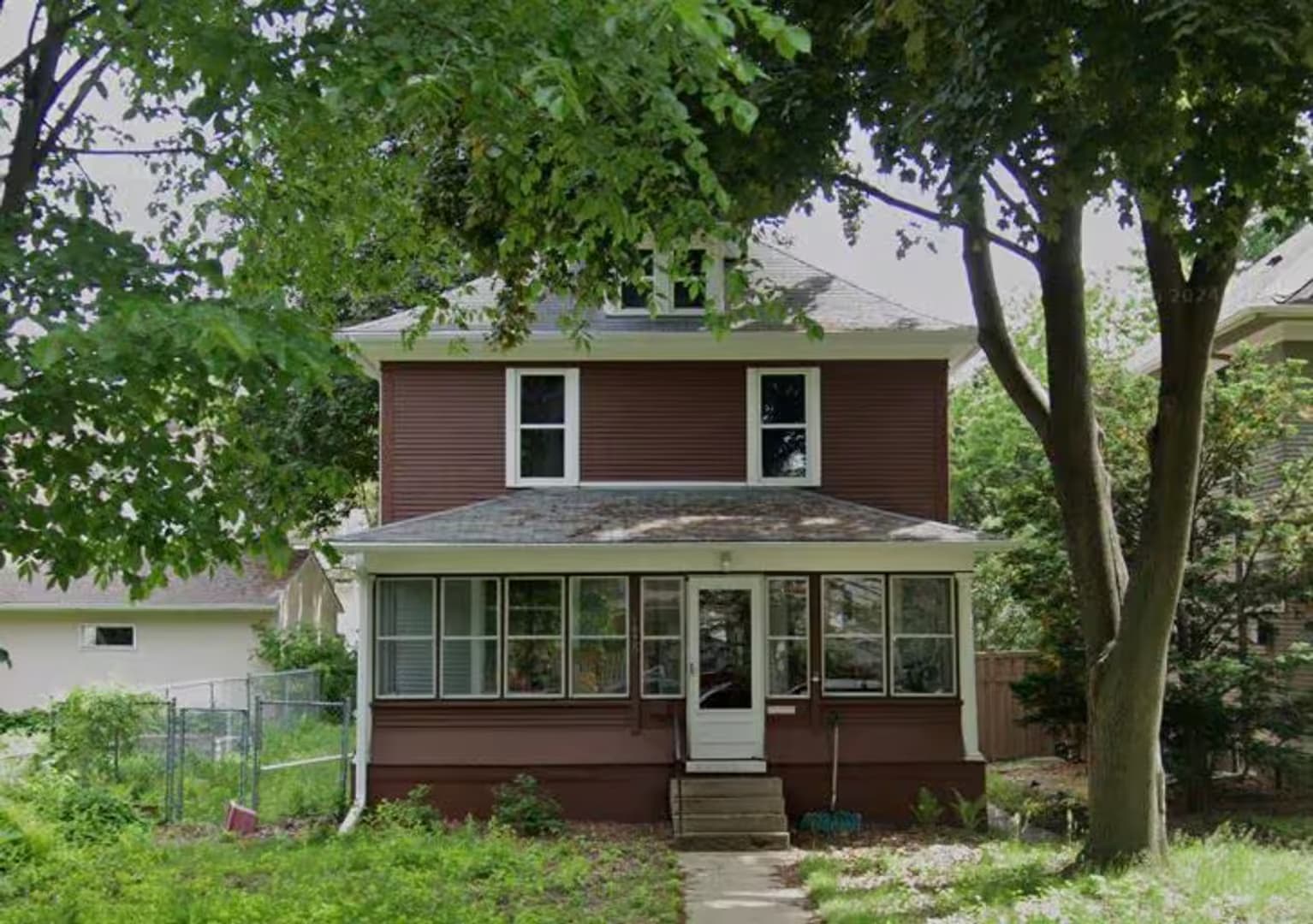St. Paul House: 1830 Lincoln Ave