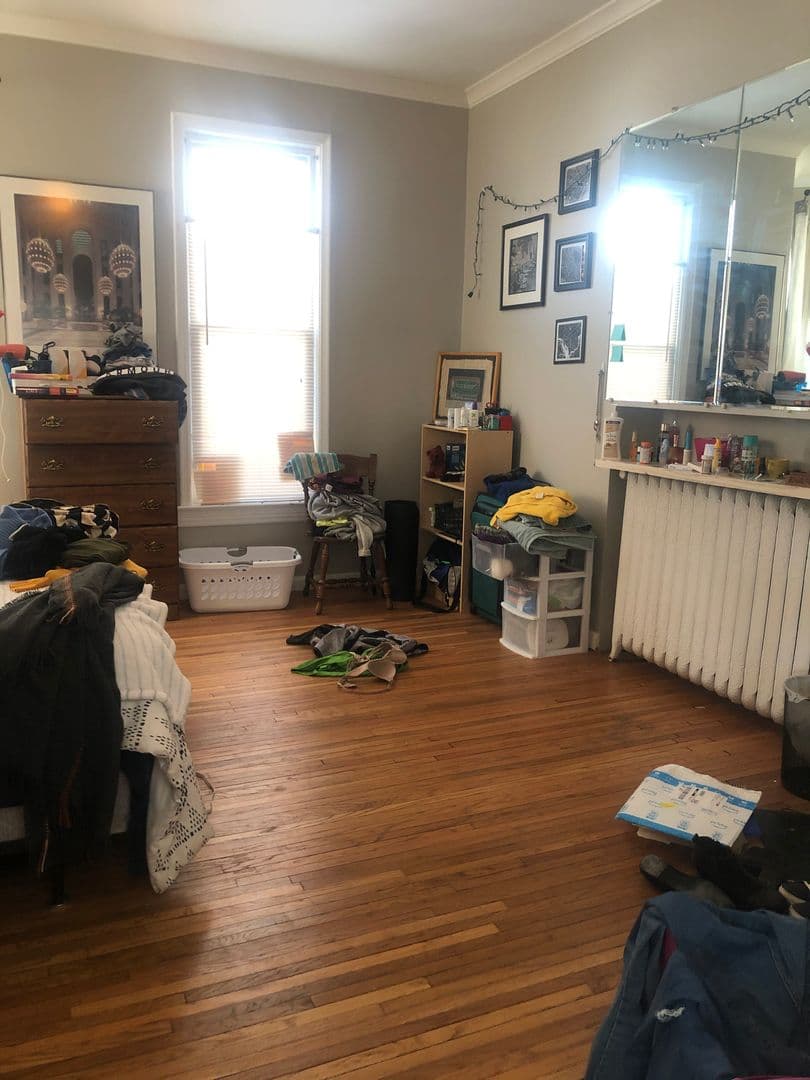St. Paul Apartment: 1912 Roblyn Ave