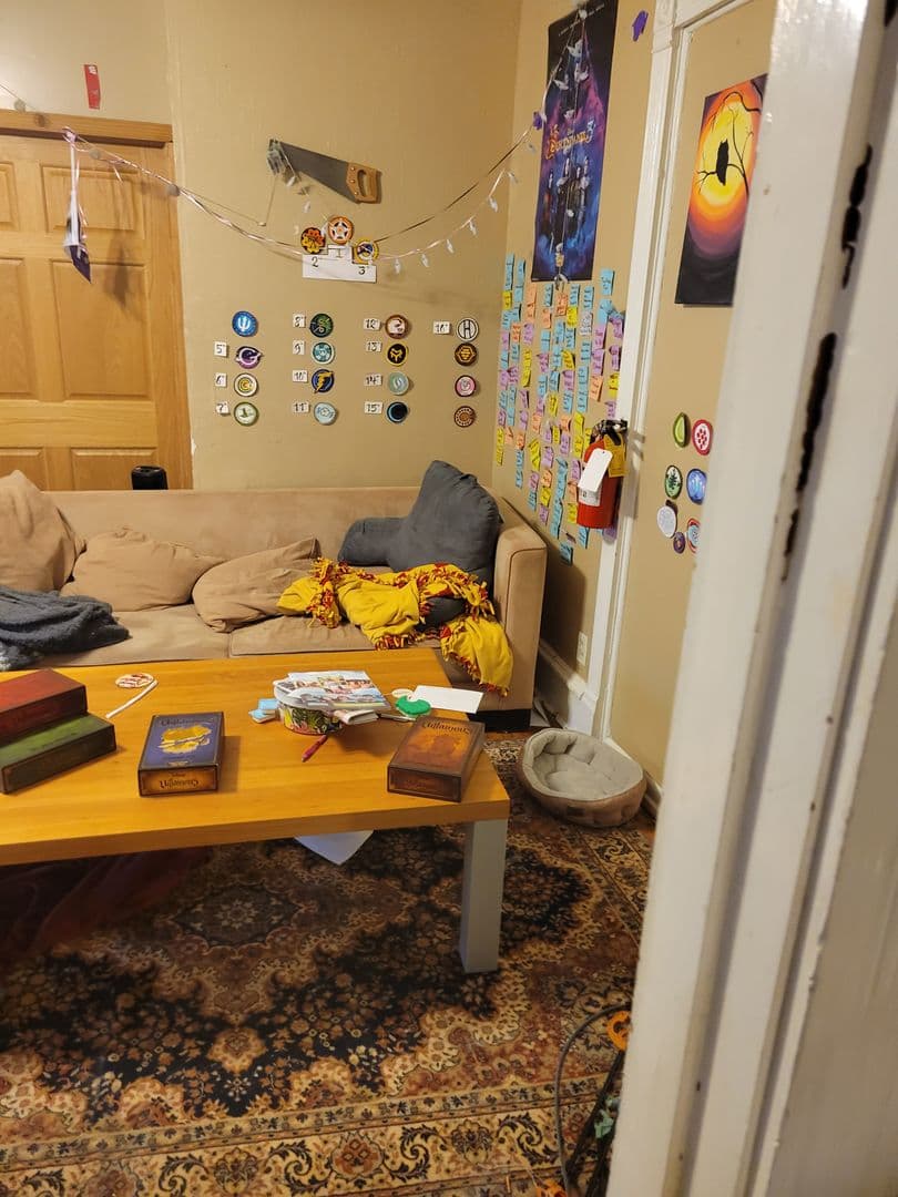 St. Paul Apartment: 2215 Como Ave