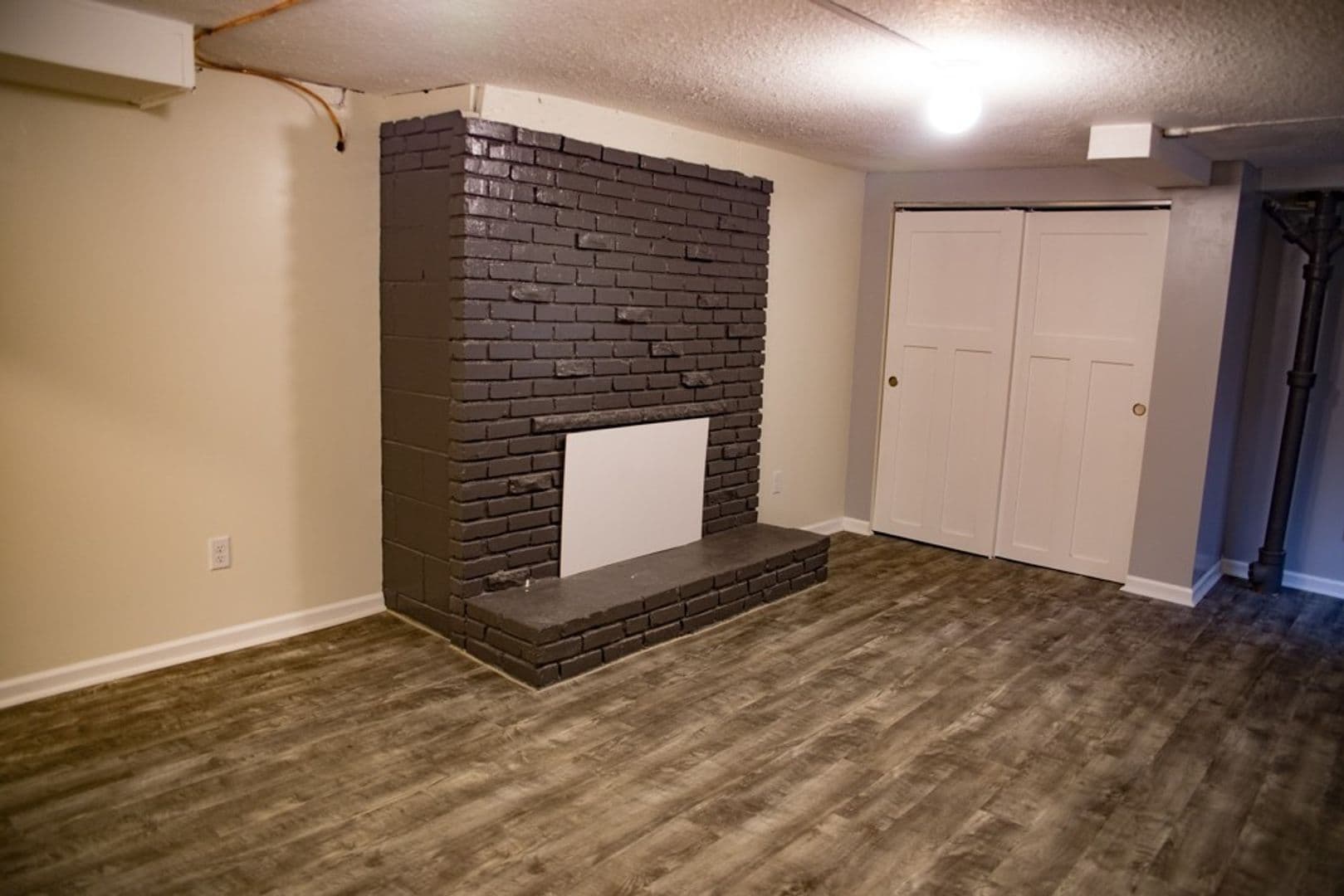 Minneapolis Apartment: 1212 Como Ave SE