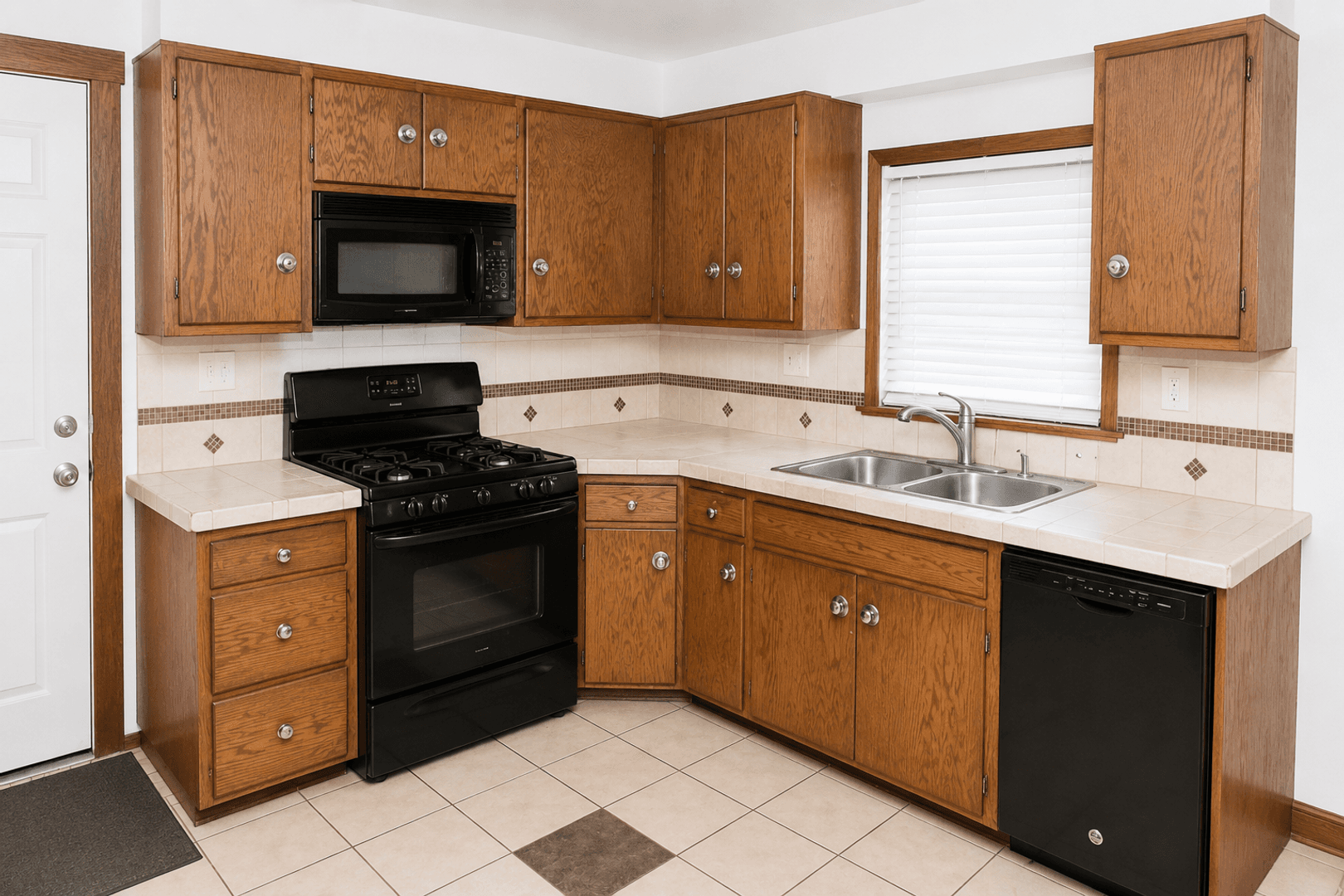 Minneapolis House: 911 E River Road