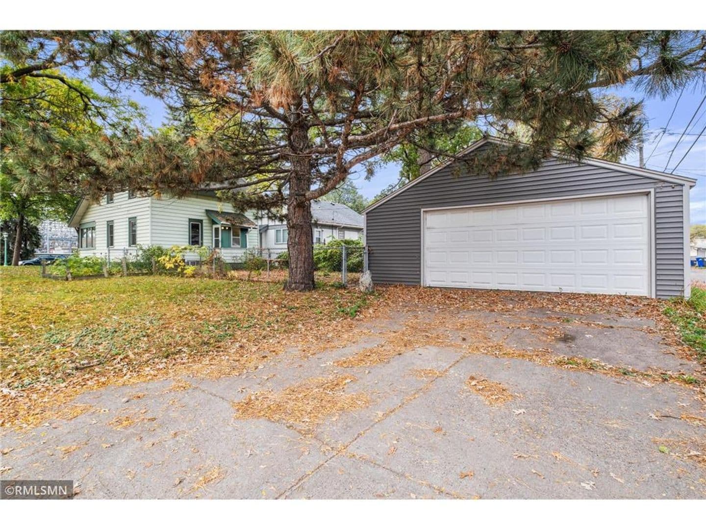 St. Paul House: 1543 Iglehart Ave