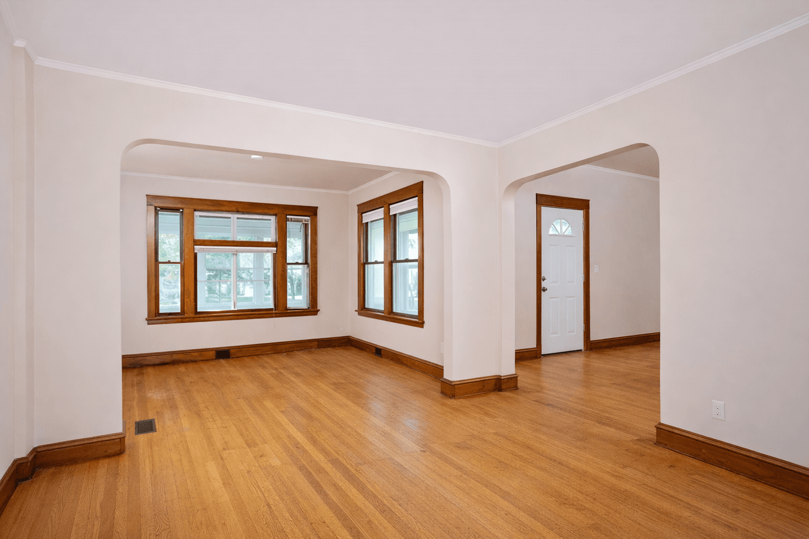 St. Paul House: 1689 Marshall Ave