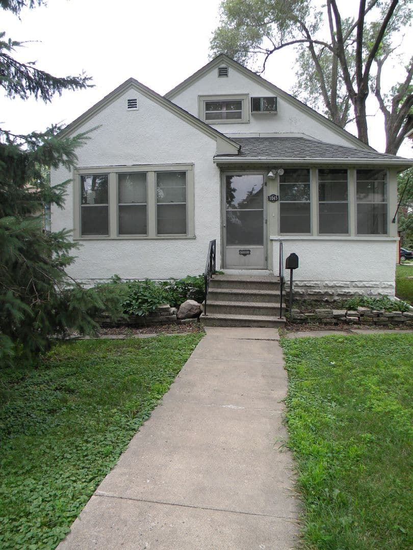 Minneapolis Apartment: 1065 25th Ave SE