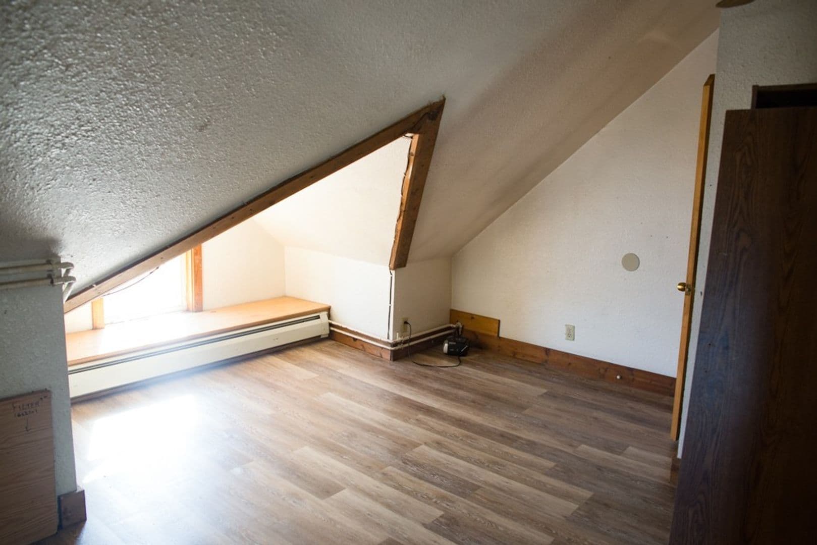 Minneapolis Apartment: 1309 E Hennepin Ave