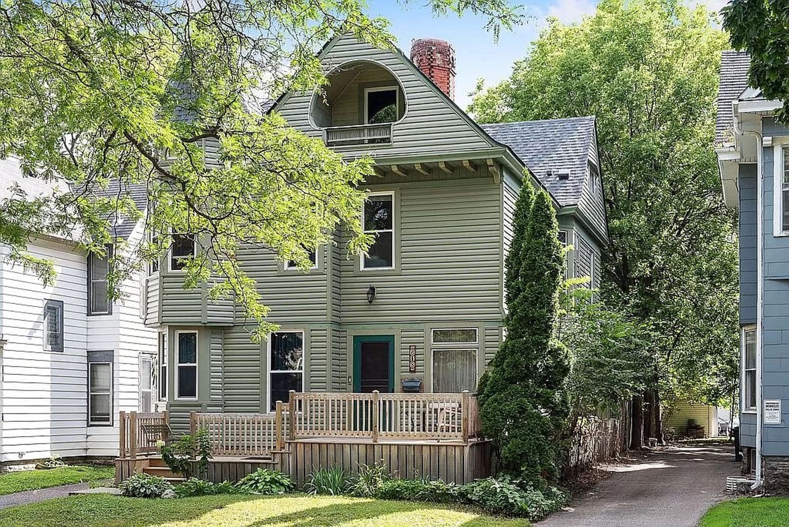 Minneapolis House: 818 7th St SE