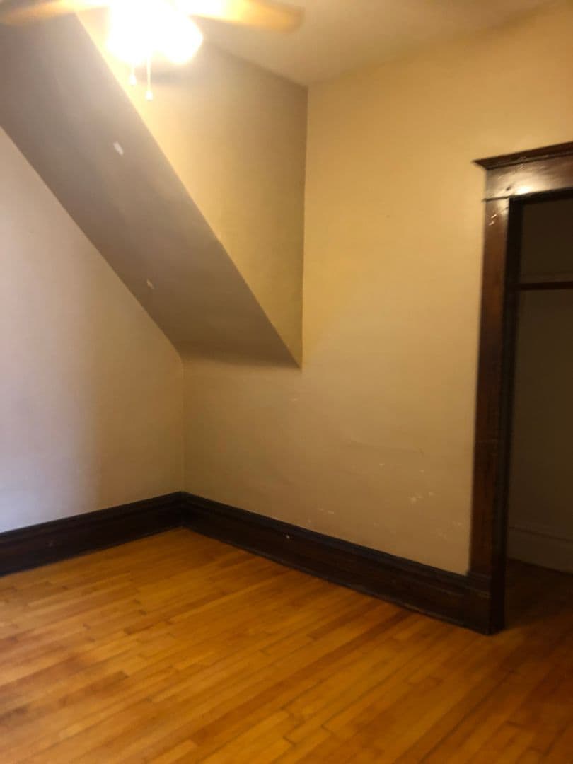 Minneapolis Apartment: 1114-16 14th Ave SE