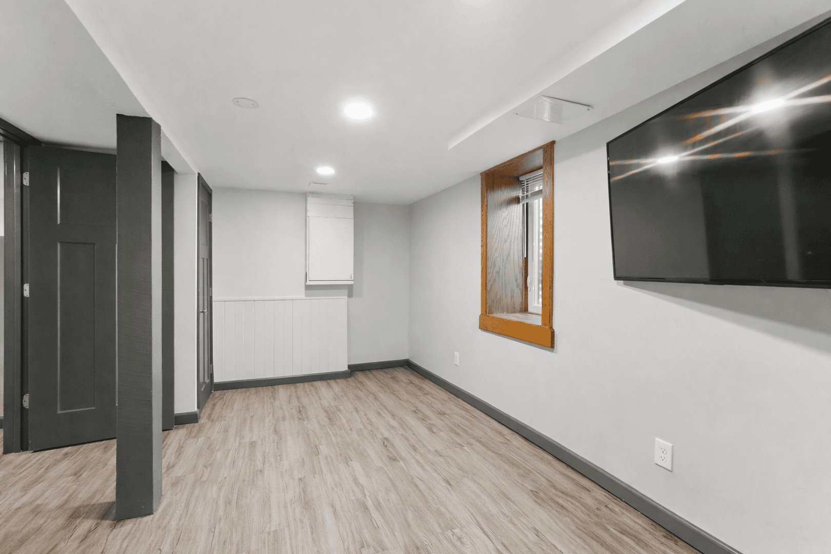St. Paul House: 1468 Carroll Ave