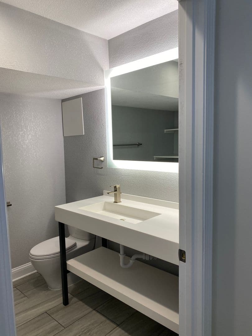 Minneapolis House: 425 8th Ave SE