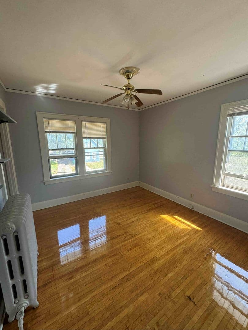 Minneapolis Apartment: 806-08 5th St SE