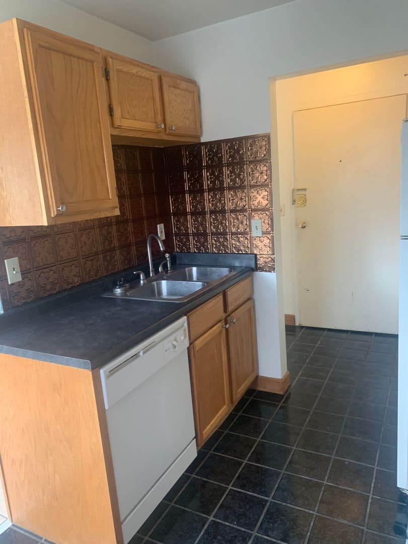 Minneapolis Apartment: 814 8th St SE