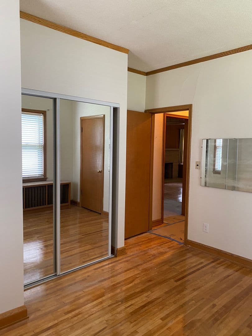 St. Paul House: 1701 Hubbard Ave