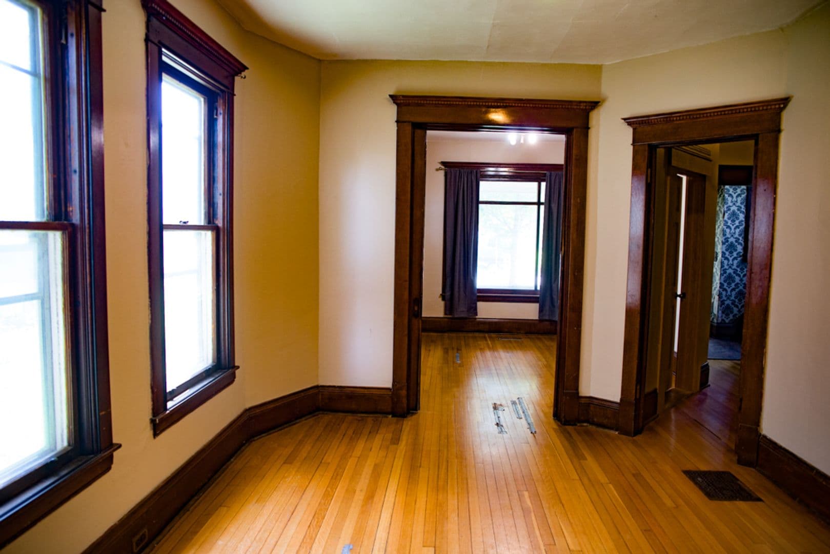 Minnneapolis Apartment: 2717 Delaware St SE