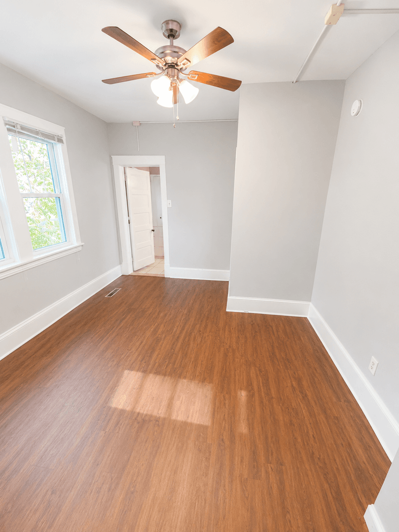 Minneapolis Apartment: 1231 8th St SE