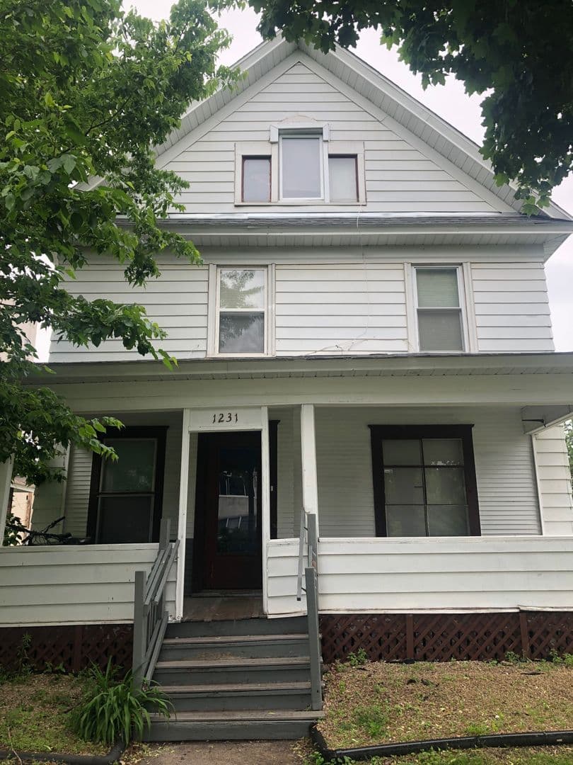 Minneapolis Apartment: 1231 8th St SE