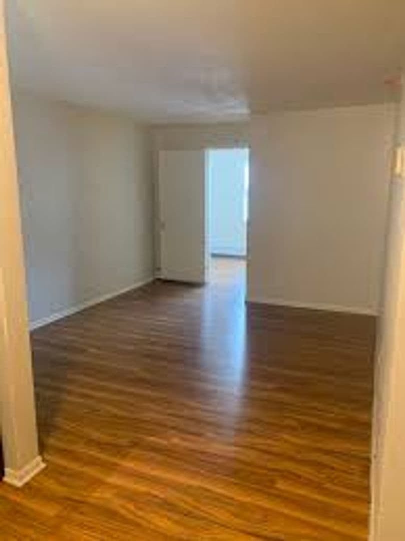 Minneapolis Apartment: 815 13th Ave SE