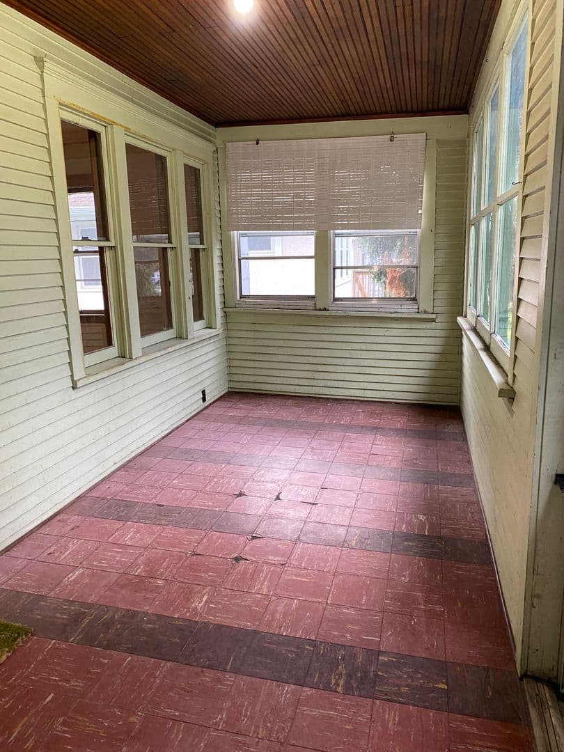 Minneapolis House: 1108 23rd Ave SE